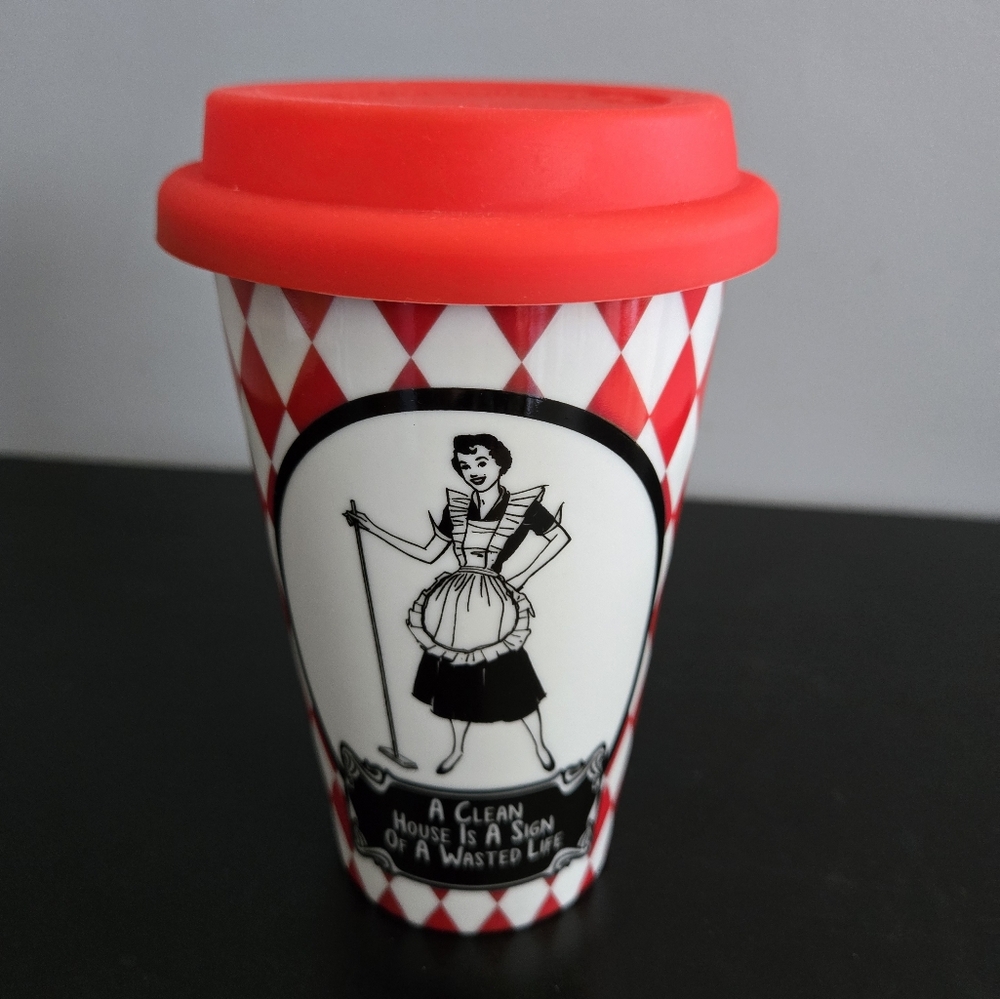 Ceramic Coffee Mug w (A Clean House Is a Sign of a Wasted Life) w Silicone Lid